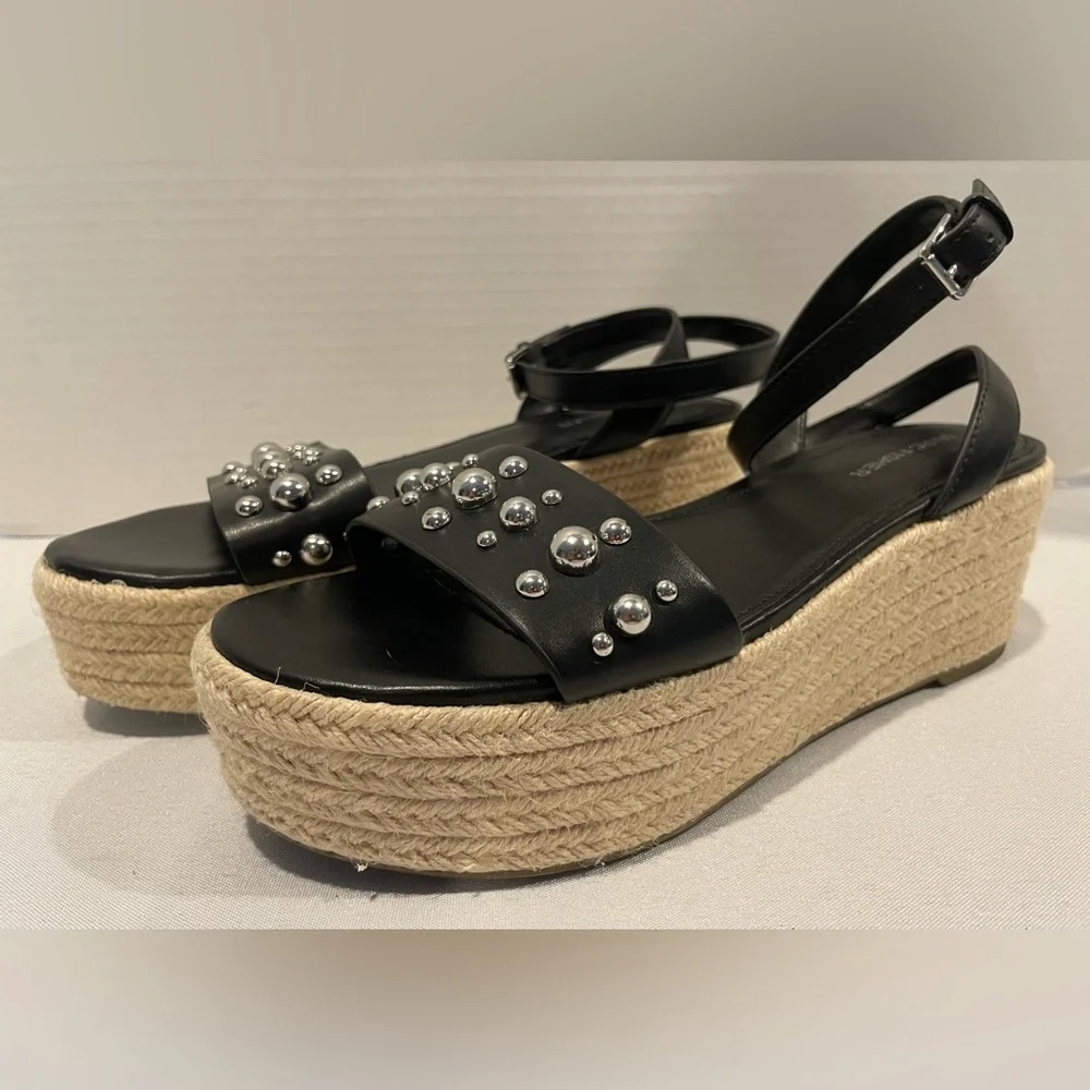 Marc Fisher Joyce Espadrille Studded Black Tan Platform Sandal Womens Size 8 1/2